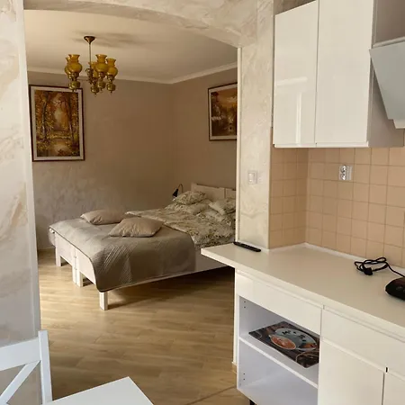 Apartment Nr 4 *