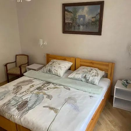 Apartman Nr 4 *